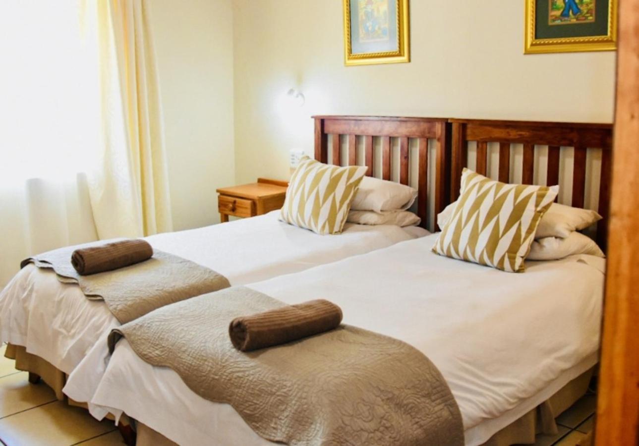 Donkin Country House Beaufort West Esterno foto