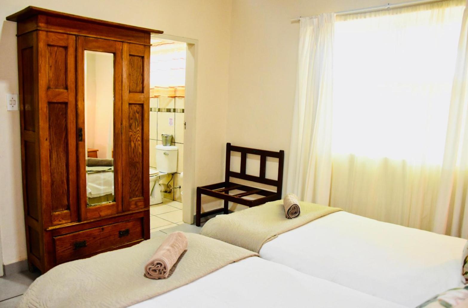 Donkin Country House Beaufort West Esterno foto