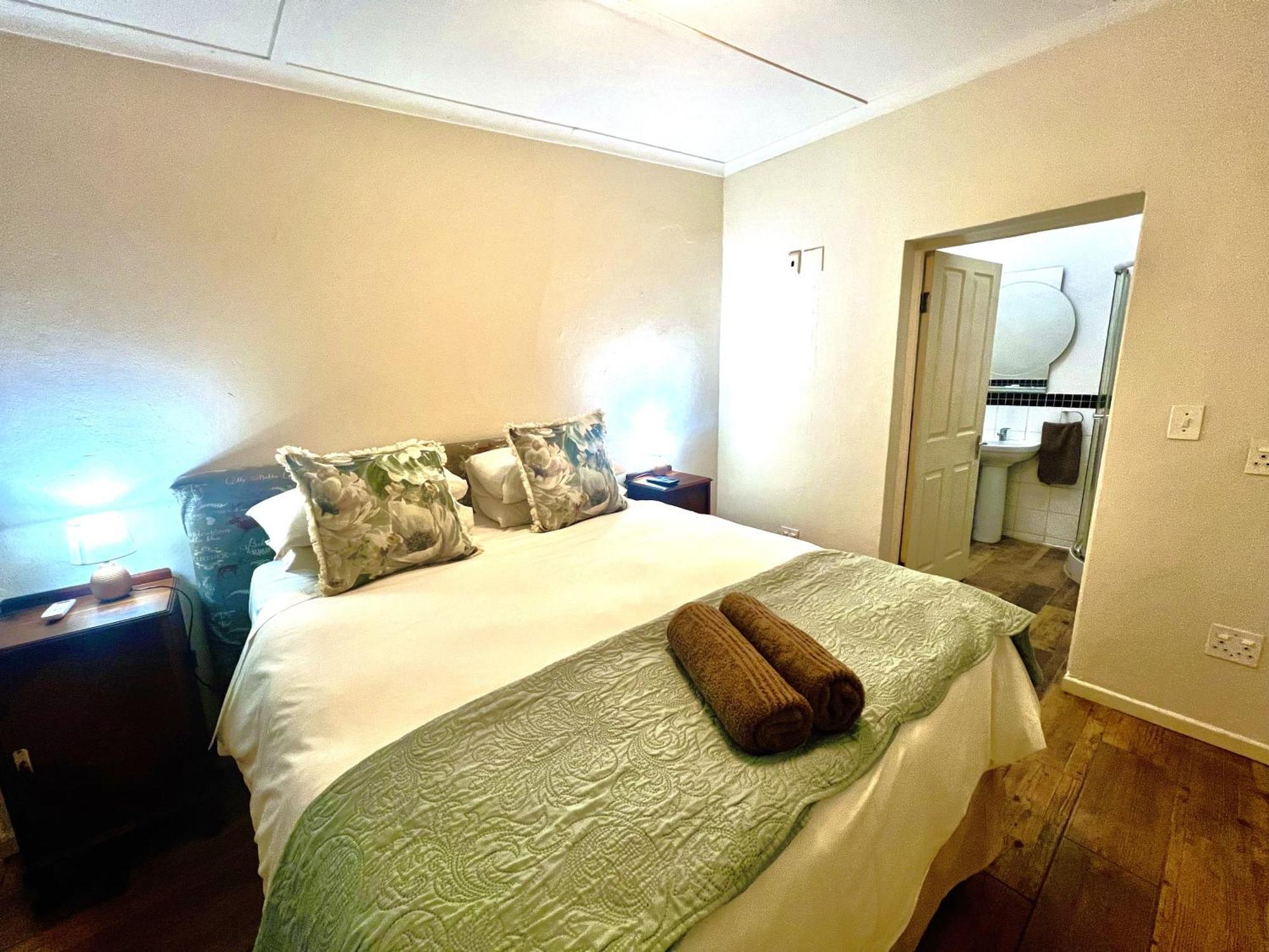 Donkin Country House Beaufort West Esterno foto